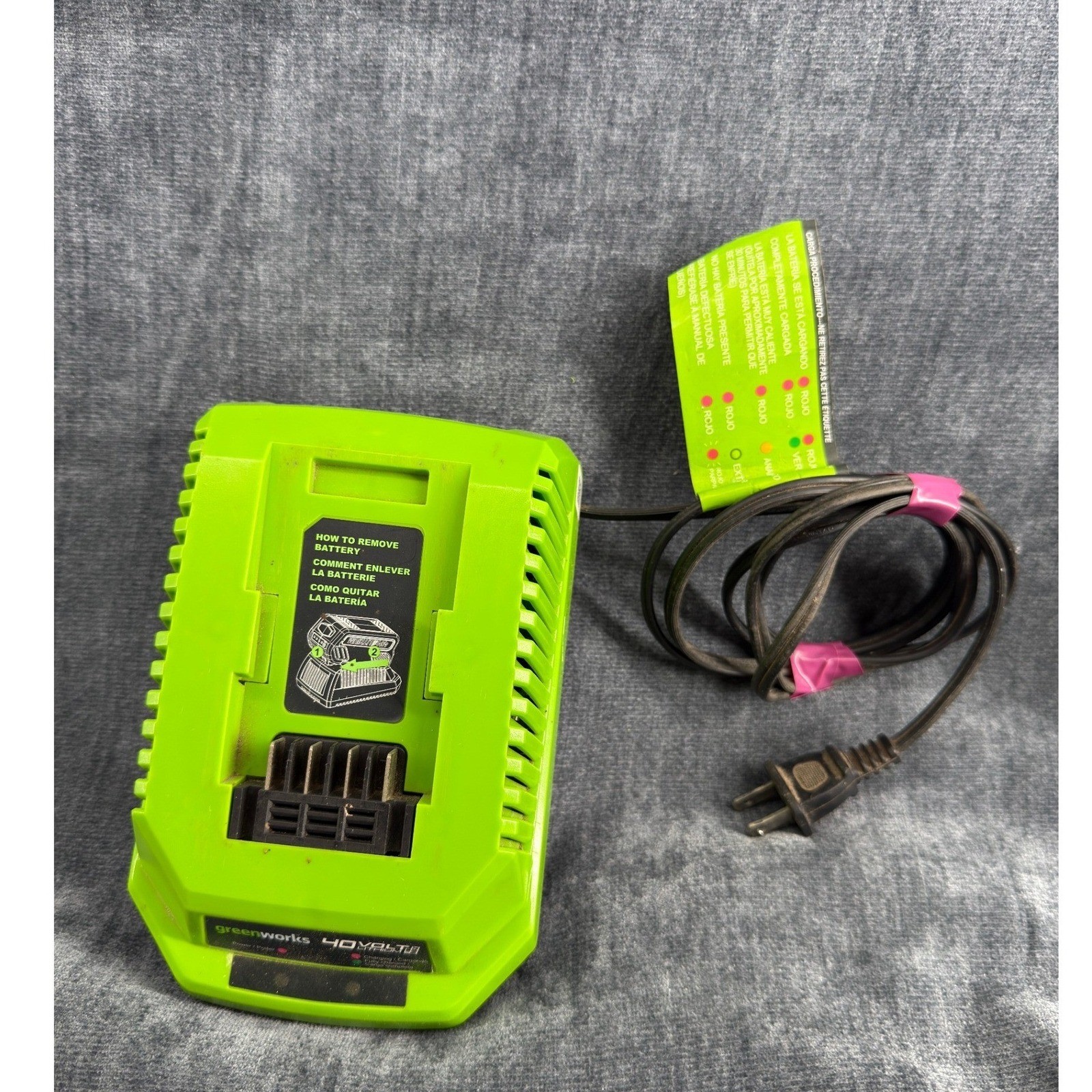 Greenworks 40V Battery Charger Green Plastic LED Diagnostic 29482