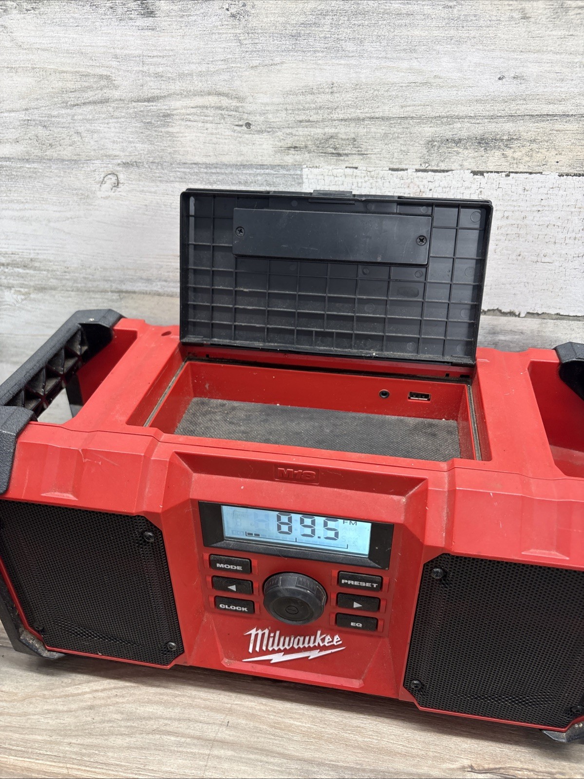 Milwaukee 2890-20 M18 Jobsite Radio AM/FM Cordless Corded USB Port Red Black