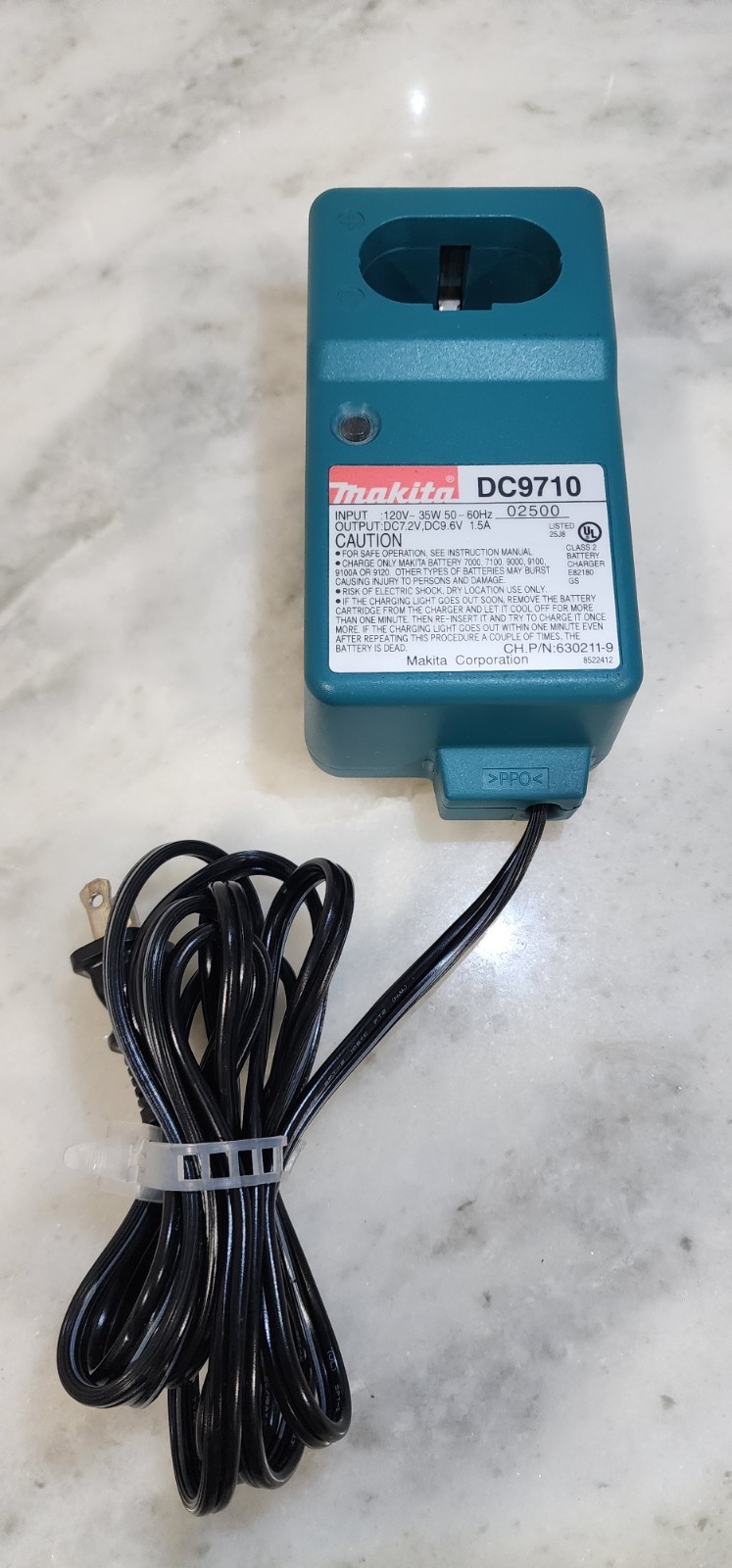 Makita DC9710 Battery Charger 120V 35W 50-60Hz DC7.2V DC9.6V 1.5A 12500 .