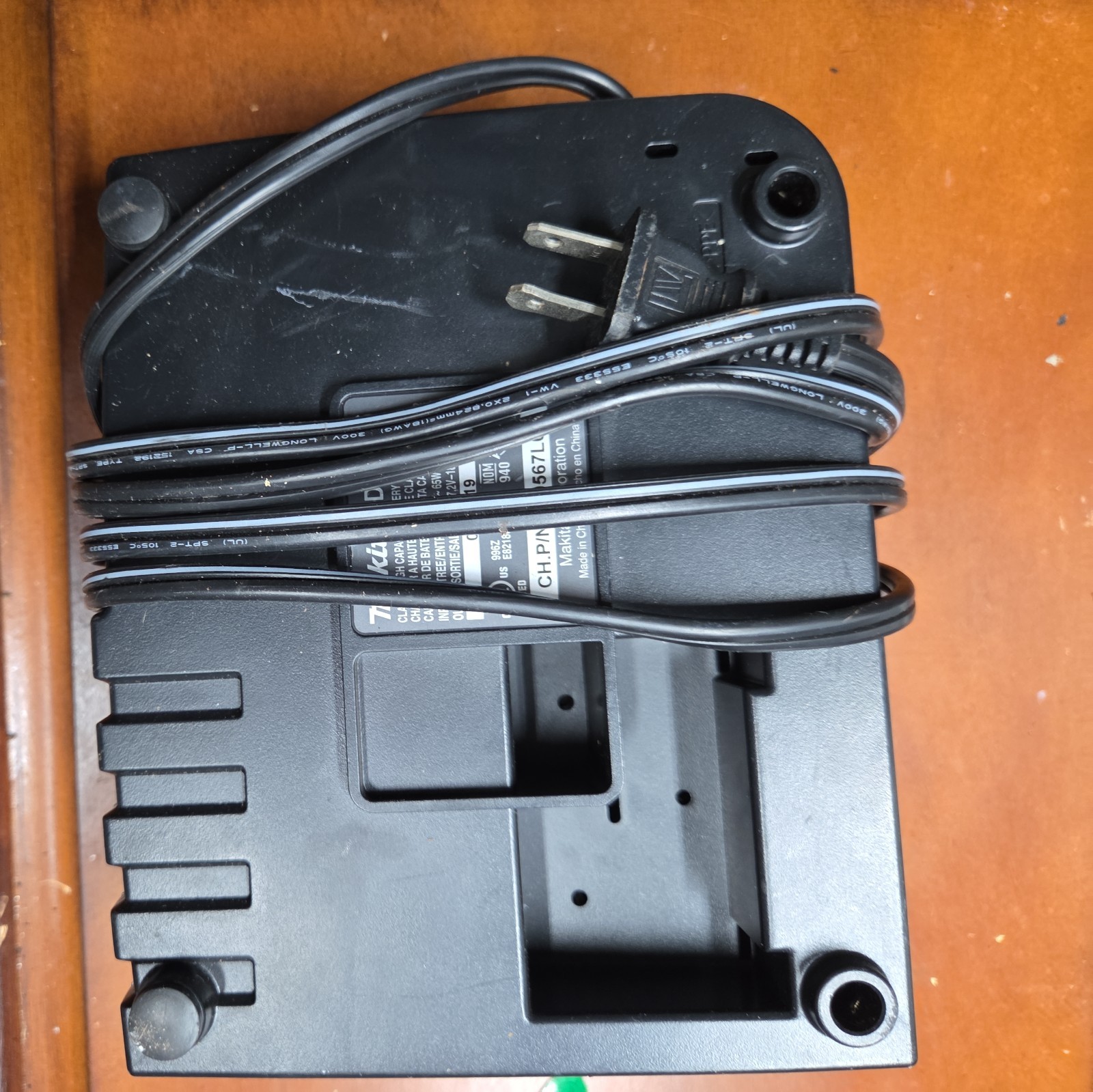 New Makita DC18SD 18V Standard Battery Charger
