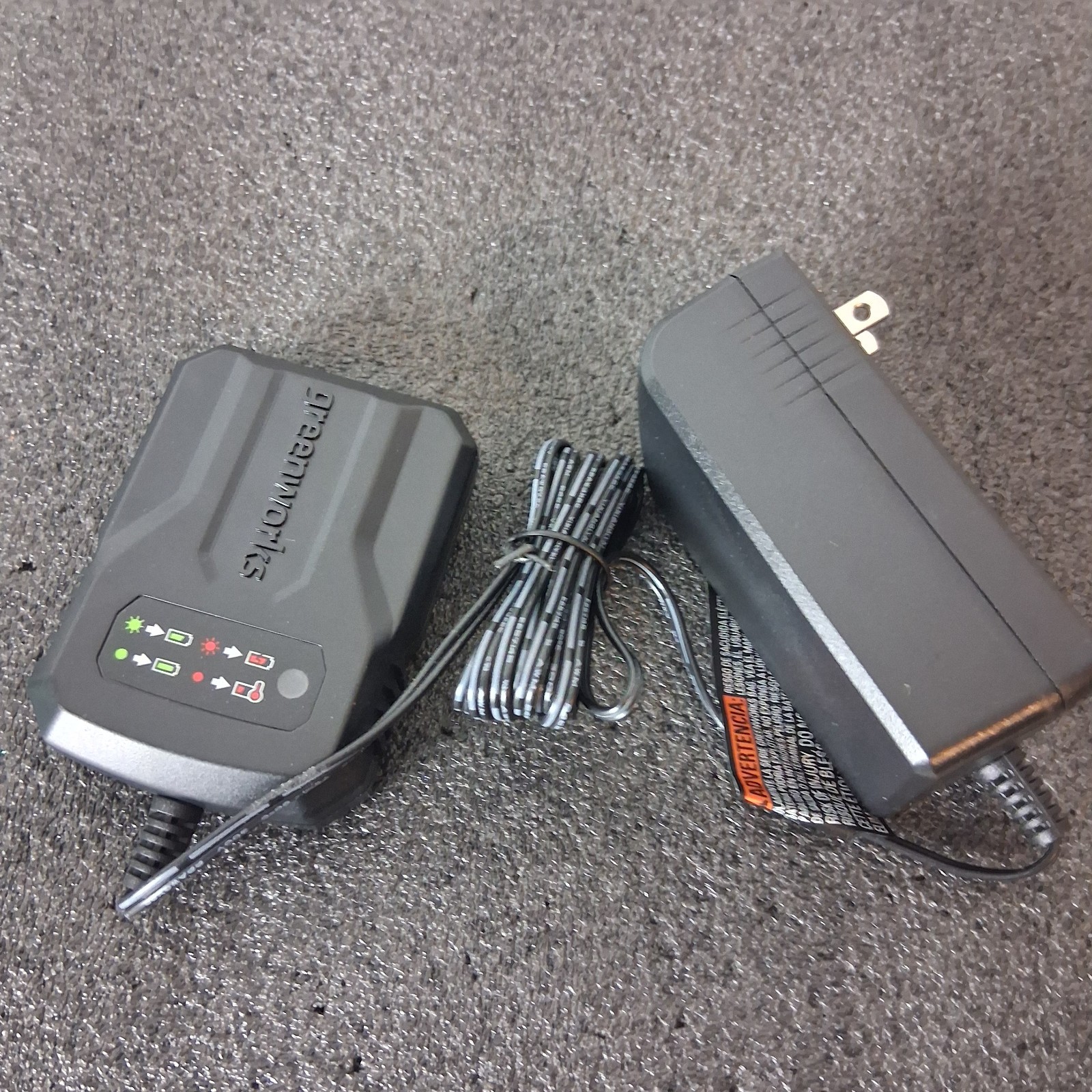 Genuine Greenworks 24V Compact Battery Charger 2978602 Brand New