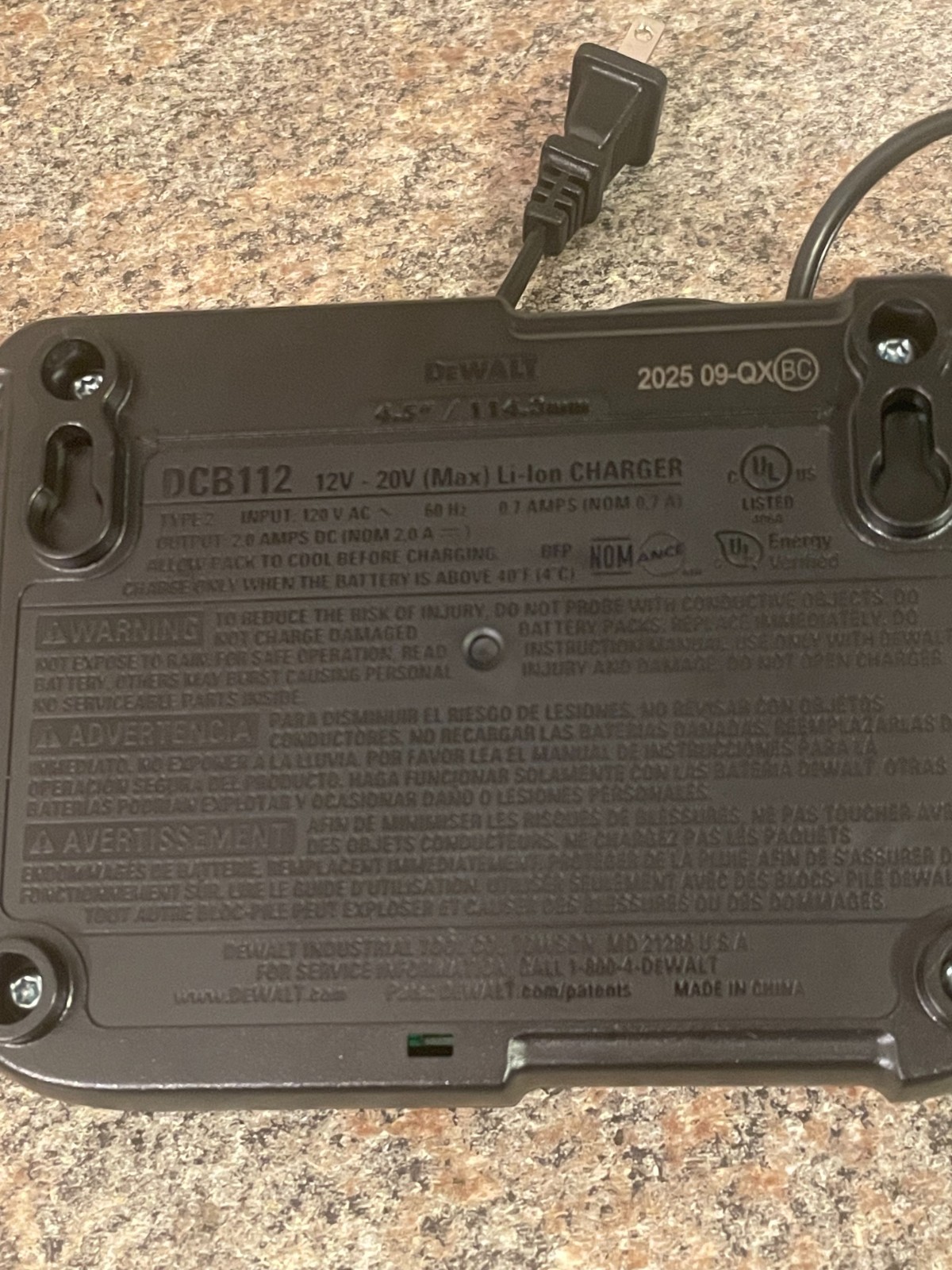 DEWALT Battery Charger 12V/20V MAX Li-ion DCB112 (OB)