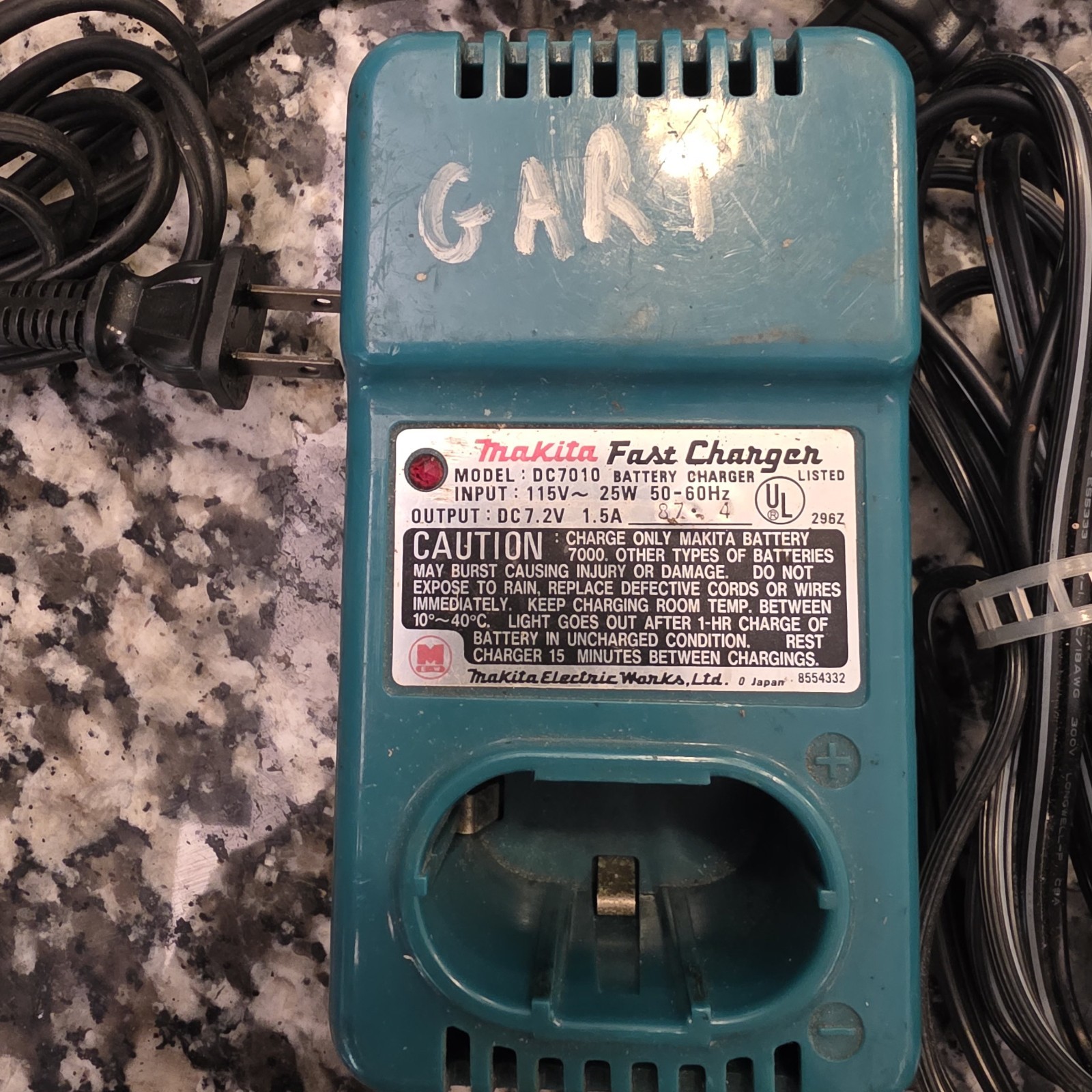 Lot Of 5 – Makita 9.6v Chargers. Untested DC1411 DC7010 DC9100 DC9700A