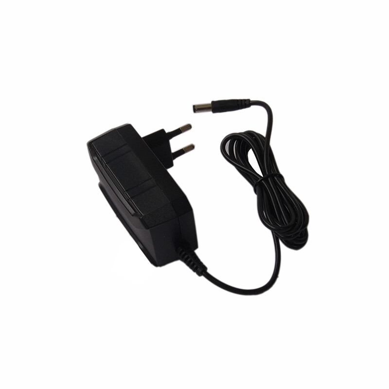 1Pcs Black&Decker 9.6V-18V Ni-CD/Ni-MH Batteries Charger (AC 100V-240V EU PLUG)