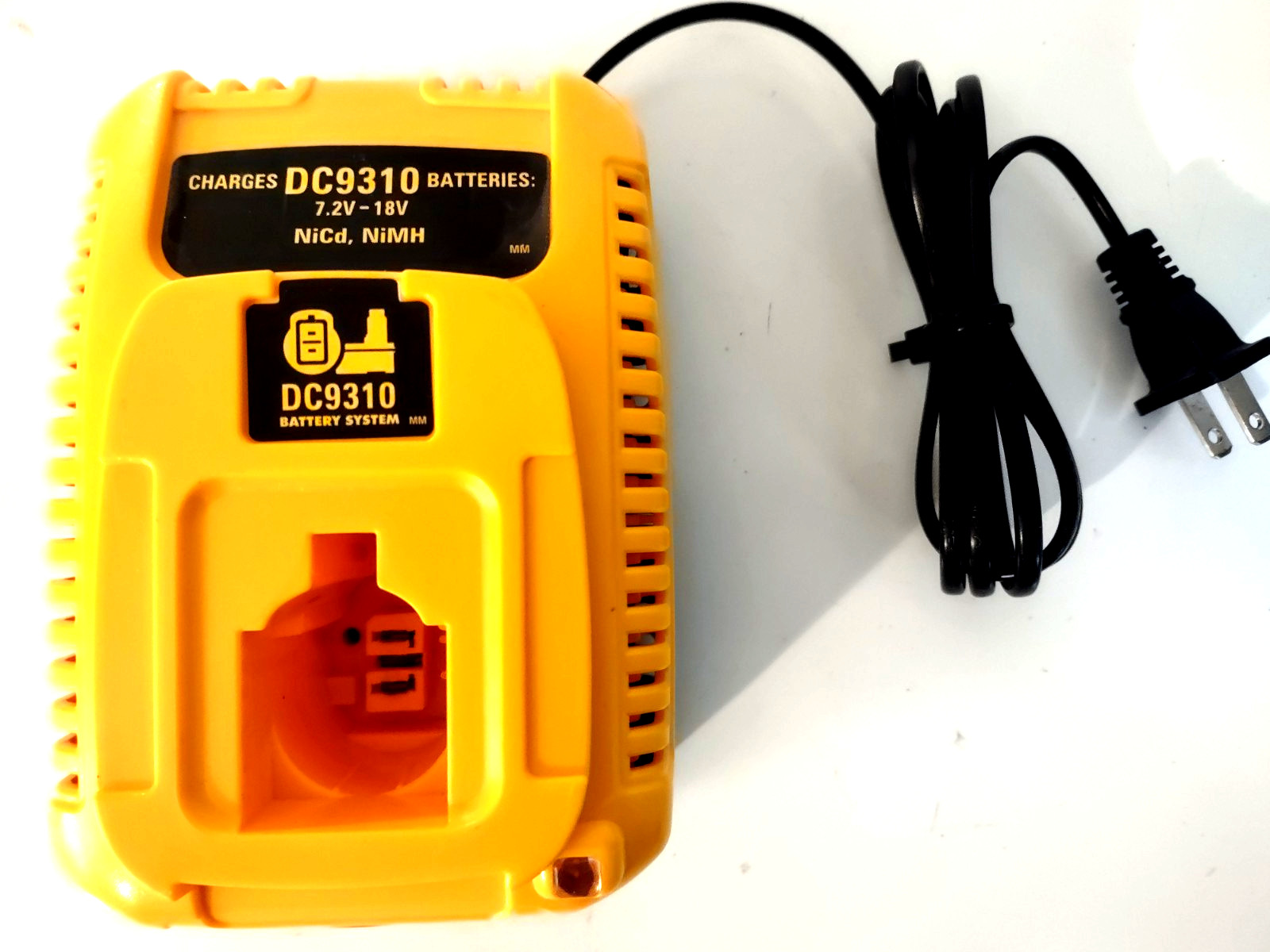 DeWalt For DC9310 Li-Ion NiMH NiCd Lithium Ion Battery Charger 7.2 V – 18 V