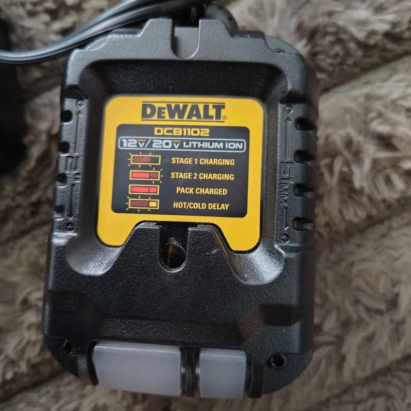 Lot of 3 Dewalt Battery Chargers DW9116 DW9226 DC81102 18V 20V 12V OEM Equipment