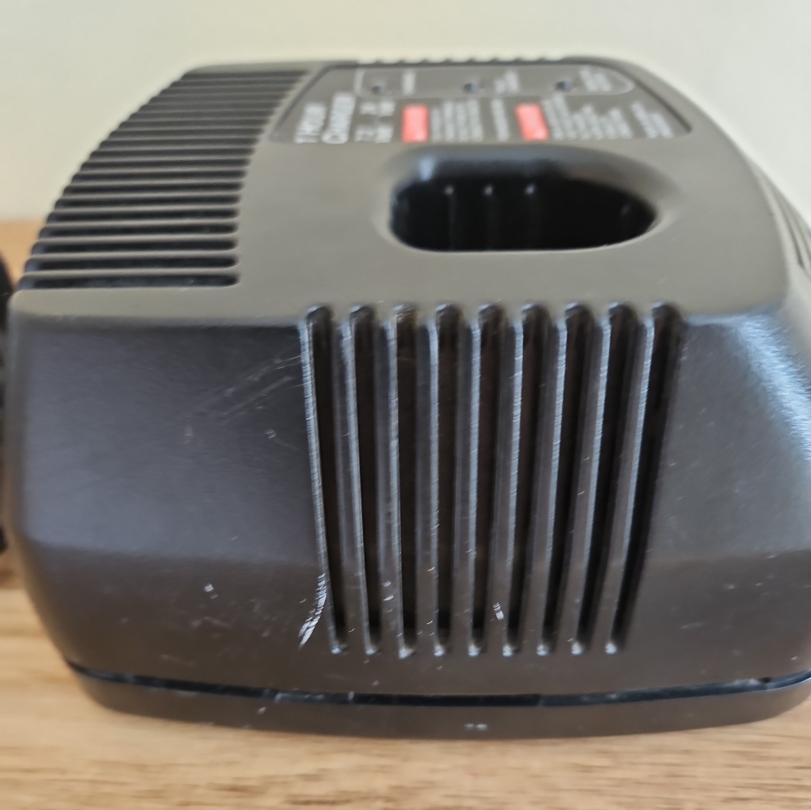Craftsman Tool 1 Hour Battery Charger ONLY 1425301 7.2V-24V Ni-Cd CS1038 WORKING