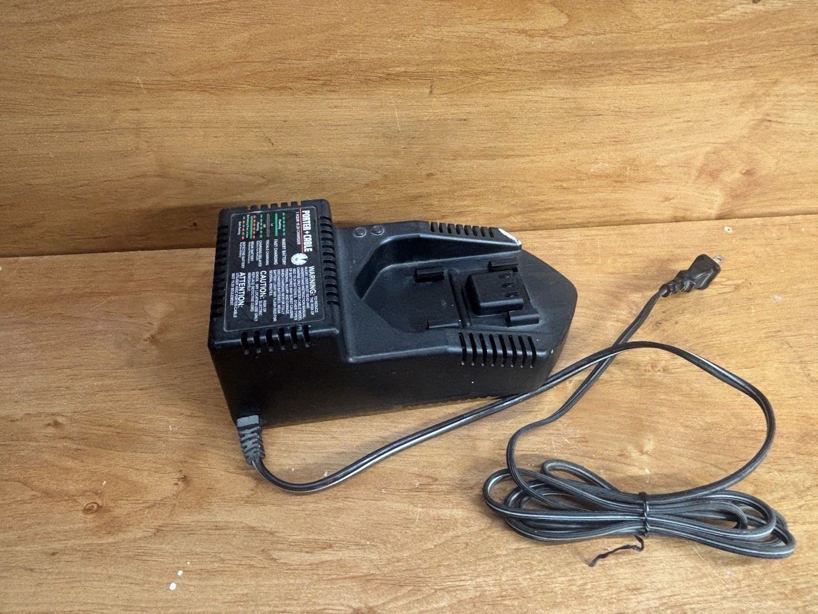 Porter Cable 1 Hour 19.2V Charger model 8624 for 19.2 Volt Batteries