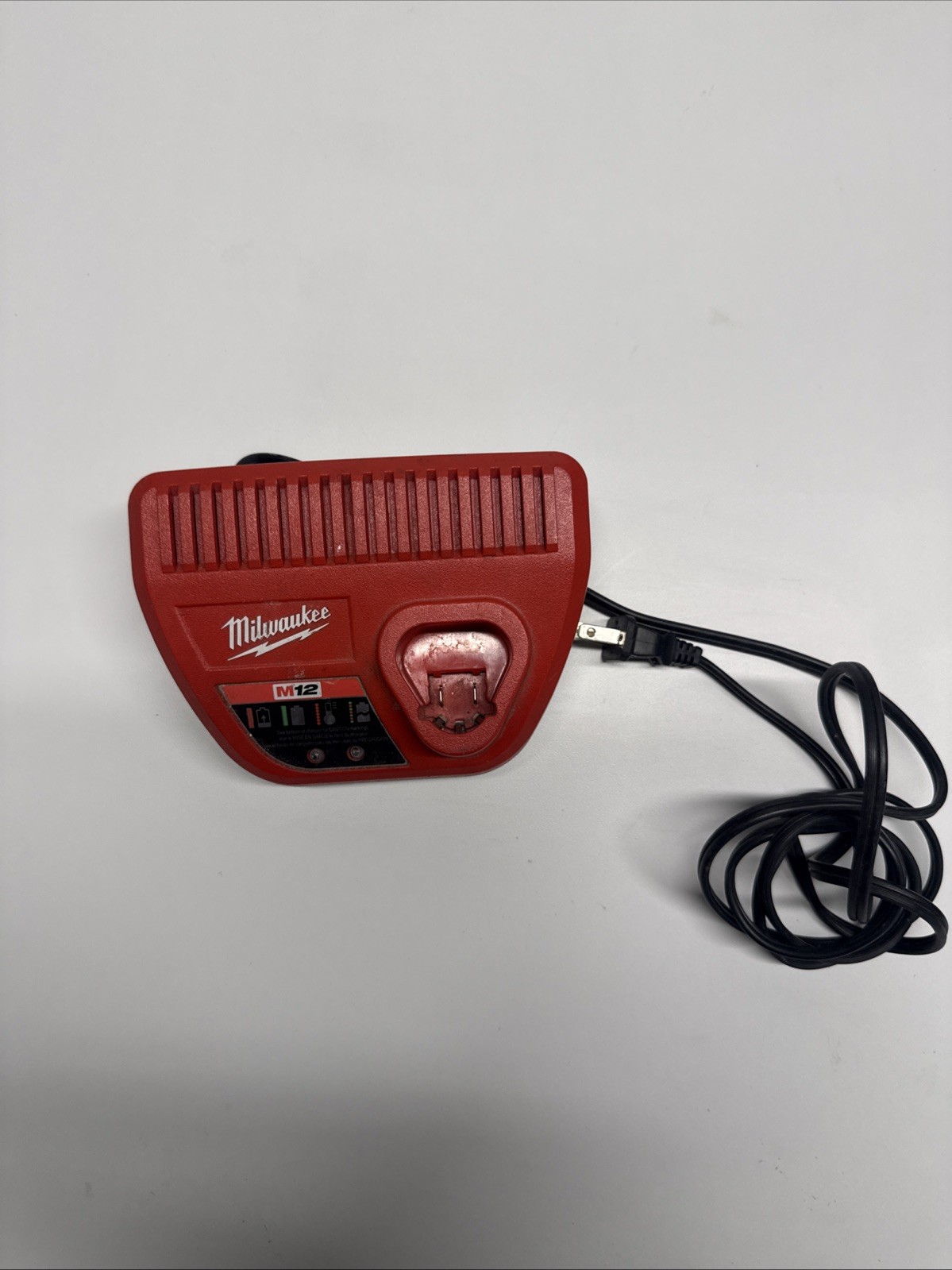 Milwaukee M12 12 Volt Charger Red Lithium-Ion 48-59-2401