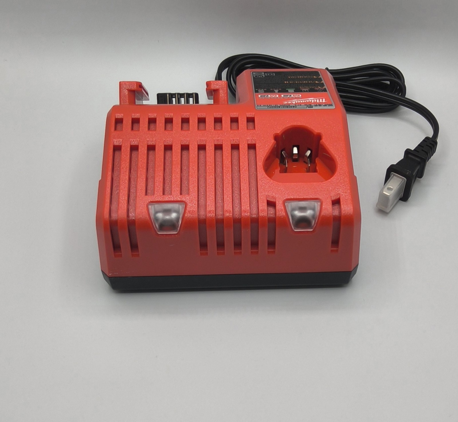 New Milwaukee Power Tool Lithium Ion Charger 48-59-1812 M18 M12 Multi Voltage