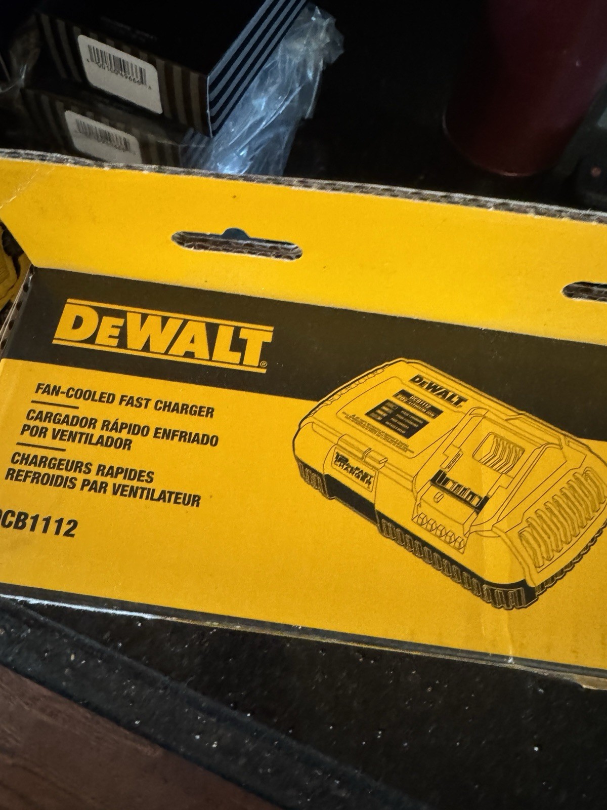 DEWALT 20V MAX Fan-Cooled Fast Charger Yellow 20 V Model DCB1112