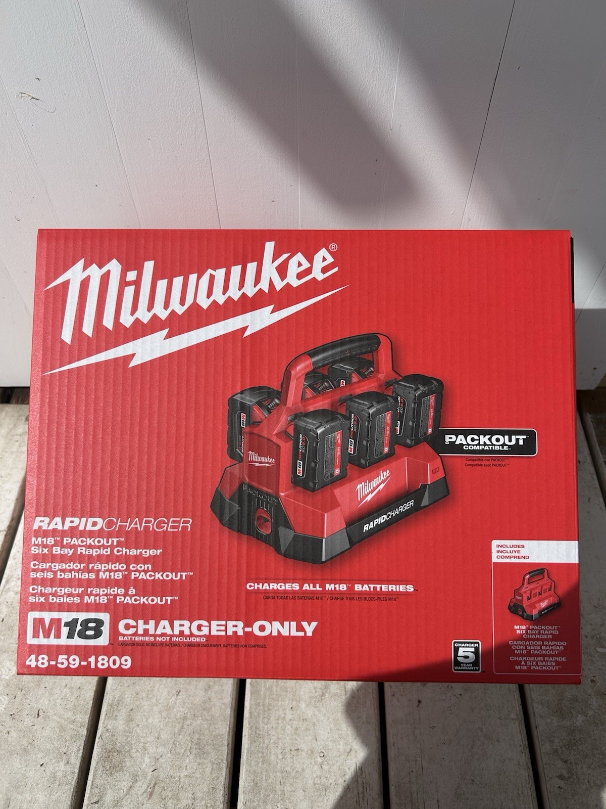 Milwaukee 48-59-1809 M18 18V Lithium-Ion Packout 6-Port Rapid Charger