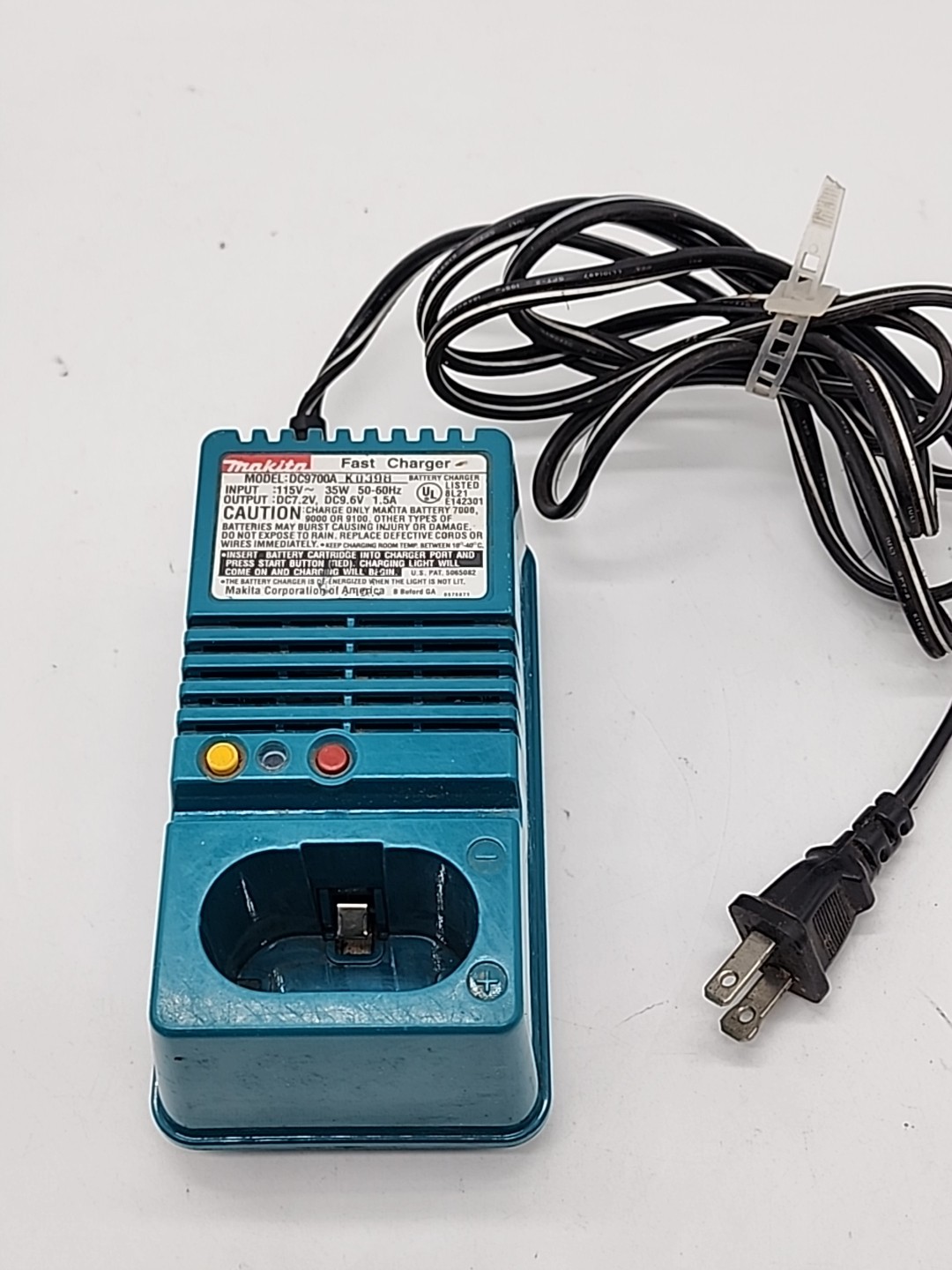 MAKITA DC9700A Fast Battery Charger 7.2V 9.6V 120V 35W Class 2 Tools USA TESTED