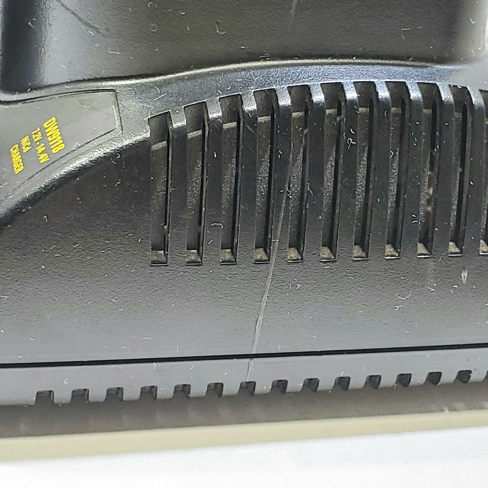 DeWALT Power Tool Battery Chargers (2) DW9118 ~ 7.2V – 14.4V NiCd Charger