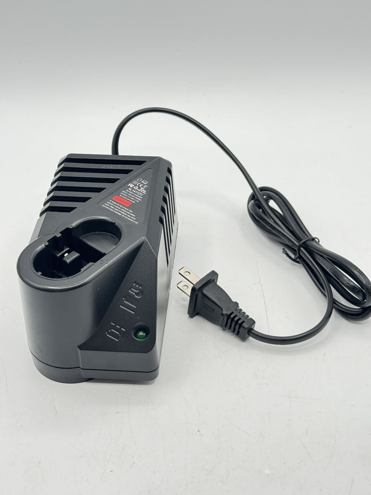 Ni-MH Ni-CD Battery Charger For Bosch BAT038 BAT048 BAT120 7.2V-18V Power Tool