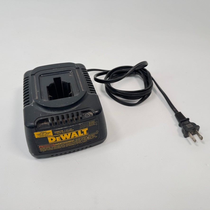 Dewalt DW9116 7.2 V – 18 V Battery 1-Hour NiCd Charger Genuine