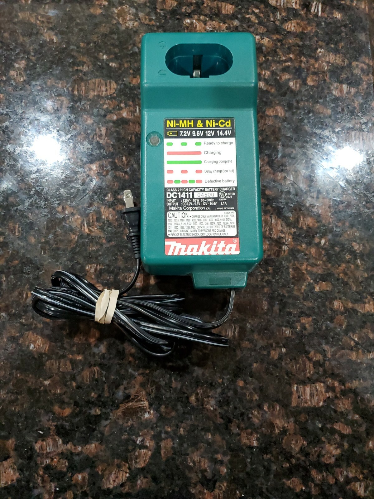 Genuine Makita NICD & NI-MH Battery Charger Model DC1411 Output 7.2V – 14.4V