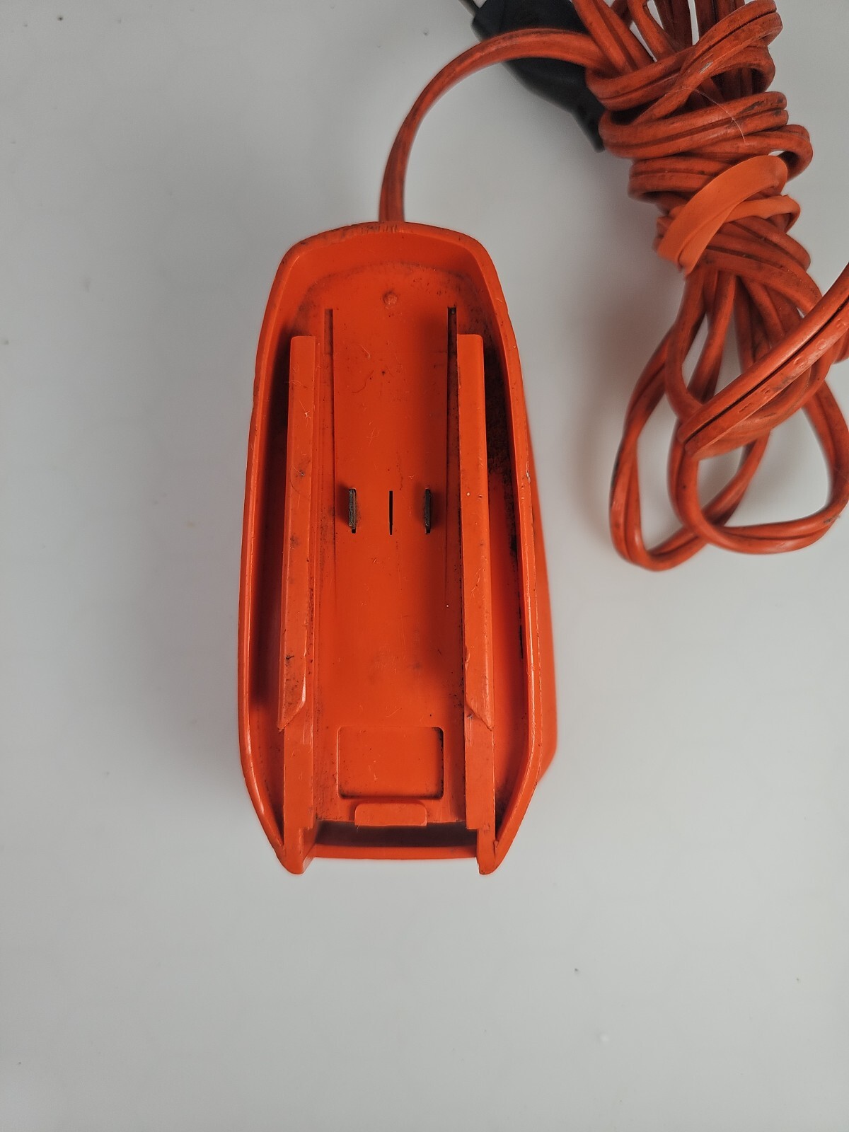 Vtg Working Black & Decker MOD 4 86-001 AC Adapter Battery Chargerb- 6 Volt