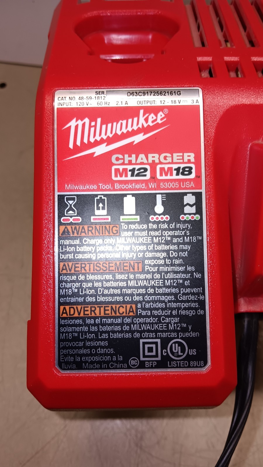Milwaukee GENUINE New Battery Charger M18 & M12 48-59-1812 Lithium 12 18 Volt