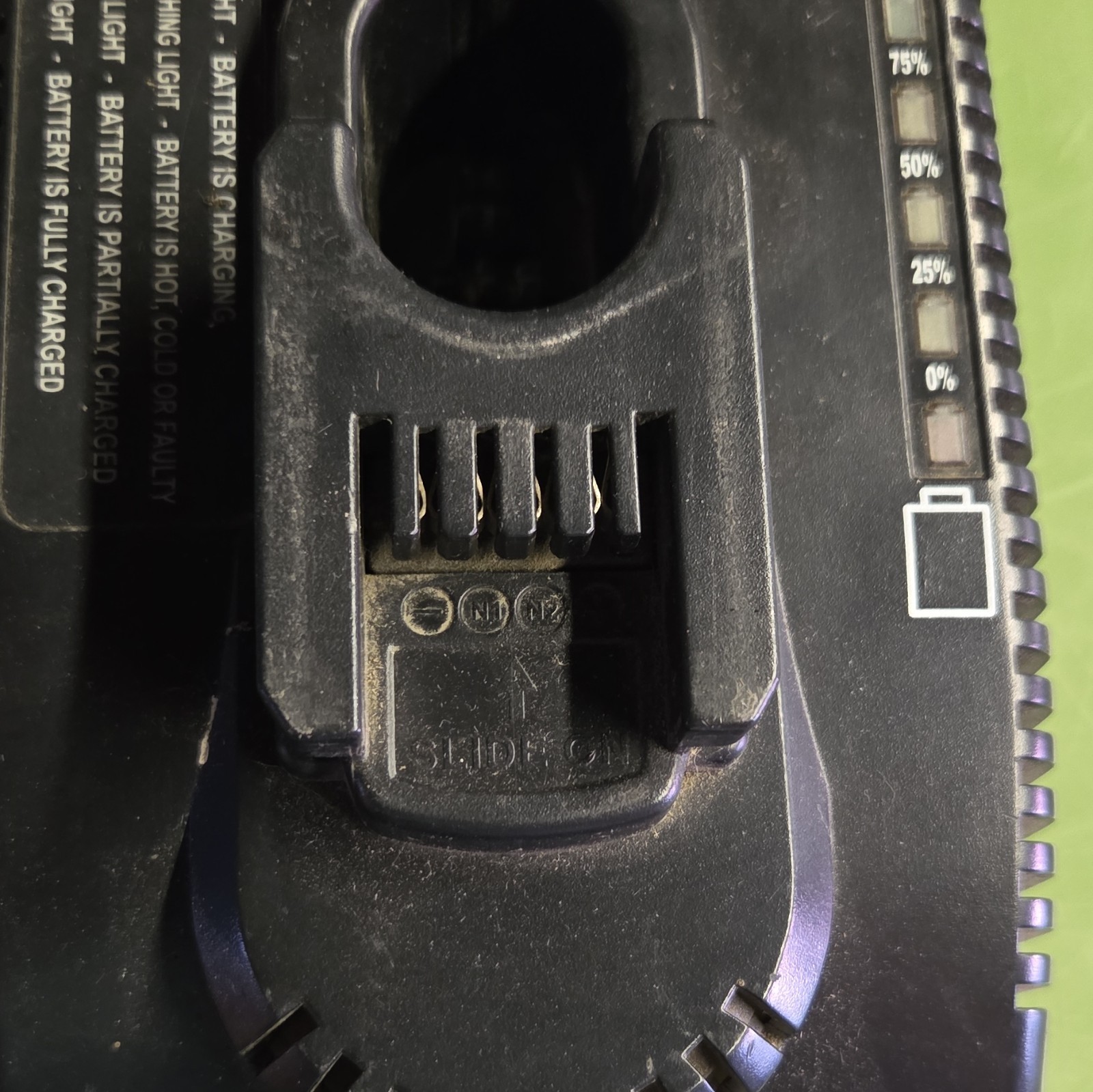 Snap-on CTC420 Power Tool Battery Charger 9.6-18V 1-Battery Bla.ck