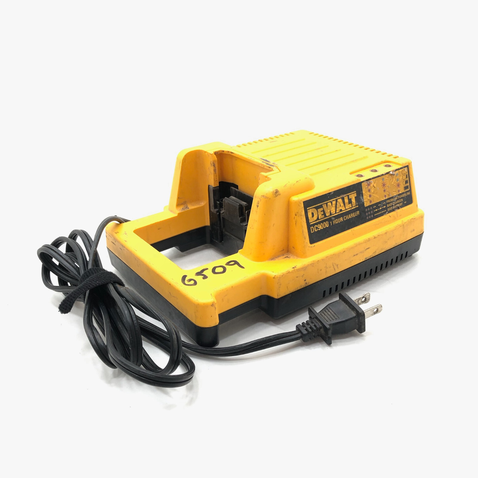 Dewalt DC9360 36V Rechargable Battery Pack & DC9000 28V-36V Battery Charger