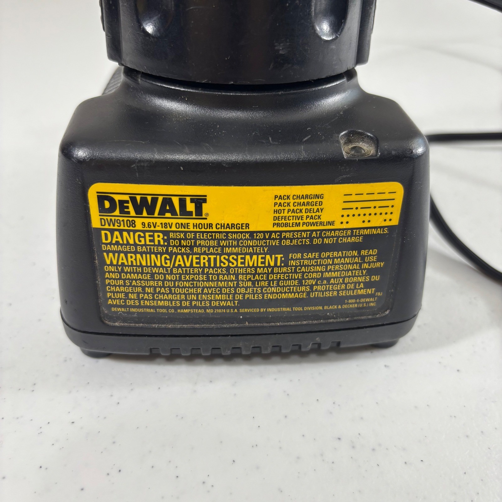 DeWalt DW9108 9.6V-18V Battery Charger and DW9091 14.4V XR Battery Pack Untested