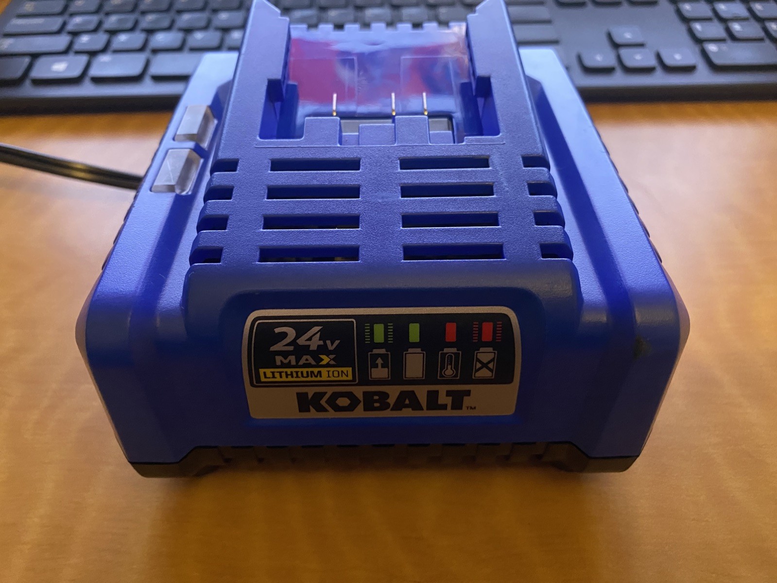 Kobalt KRC 2445-03 Battery Charger 24v