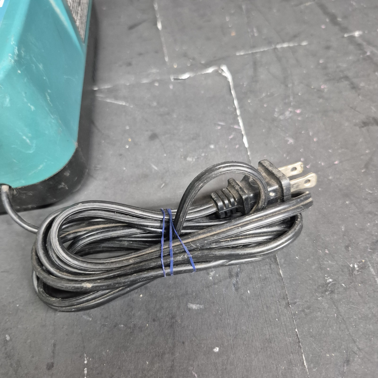 Makita DC18RA Fast Battery Charger 7.2-18V Ni-MH/Li-Ion Single Battery