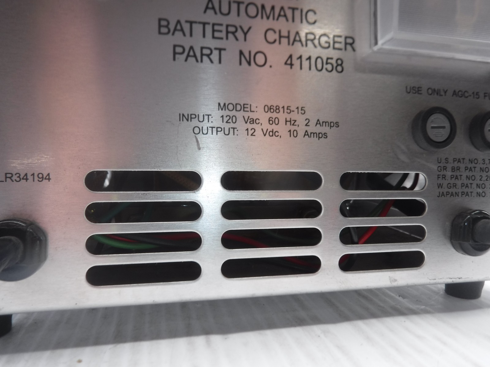 APA 411058 Automatic Battery Charger 12V