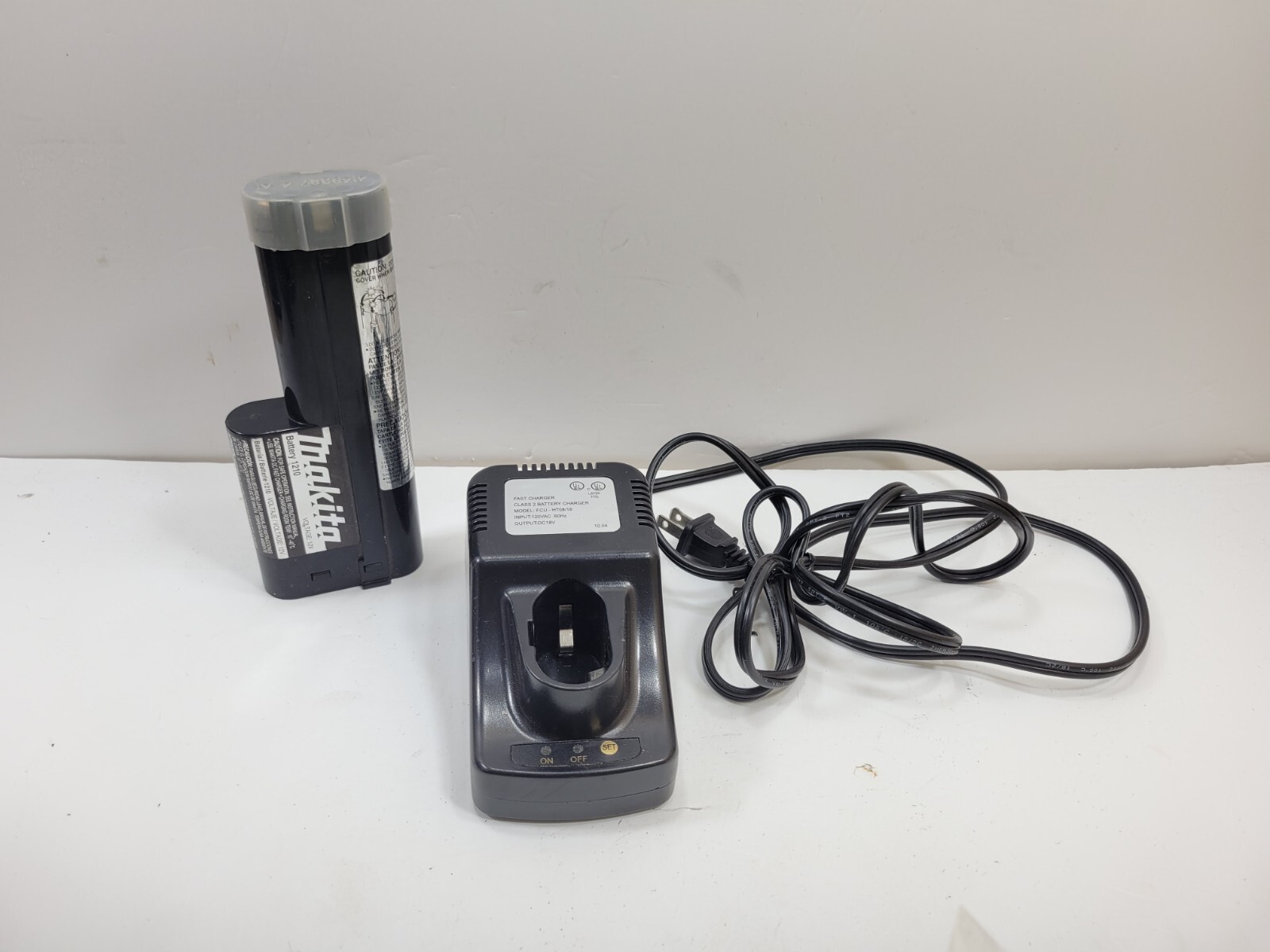 Makita 12v Battery 1210 Black Nickel-Cadmium (NiCd) Safety with Fast Charger