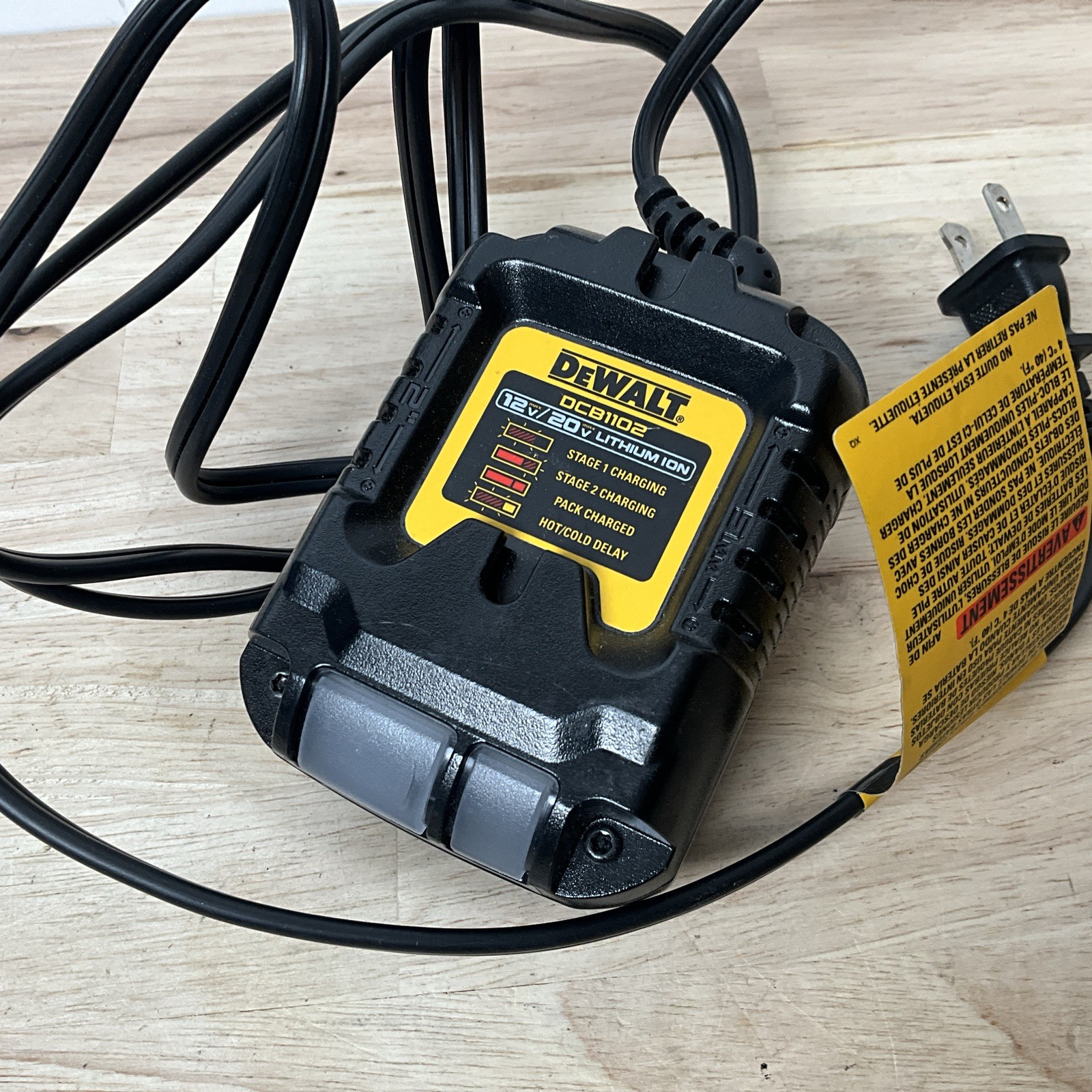 DEWALT DCB1102 12V/20V MAX FLEXVOLT 12Amp Battery Charger