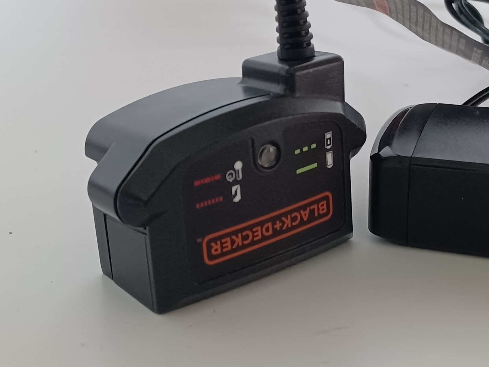 Black & Decker LCS1620 120V Type 1 Class 2 Lithium Battery Charger