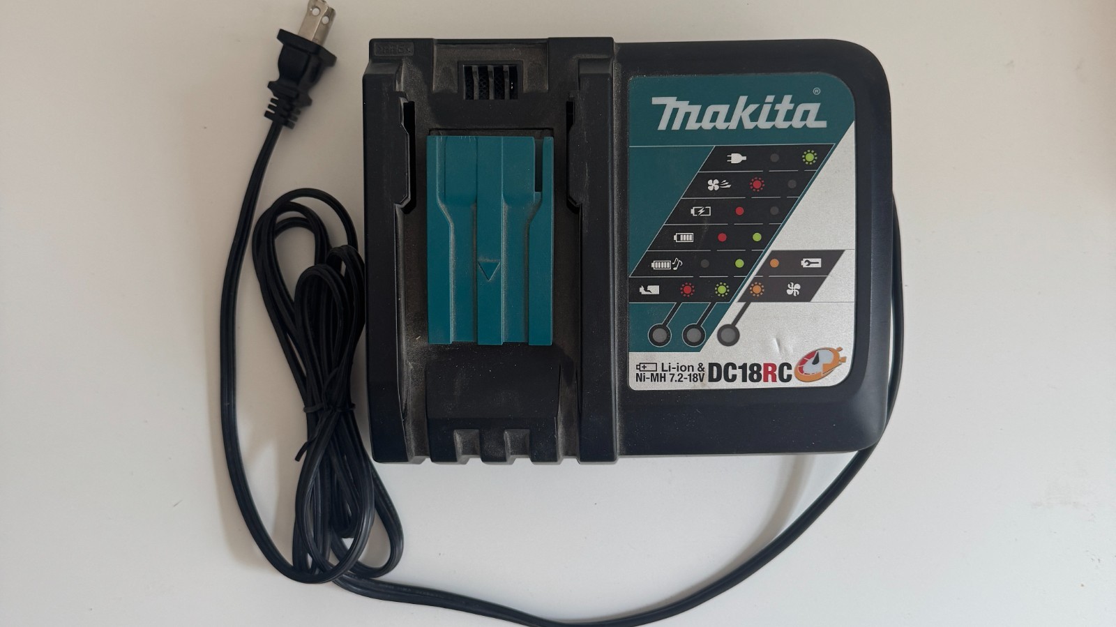 Makita DC18RC 7.2V – 18V Battery Fast Charger Used
