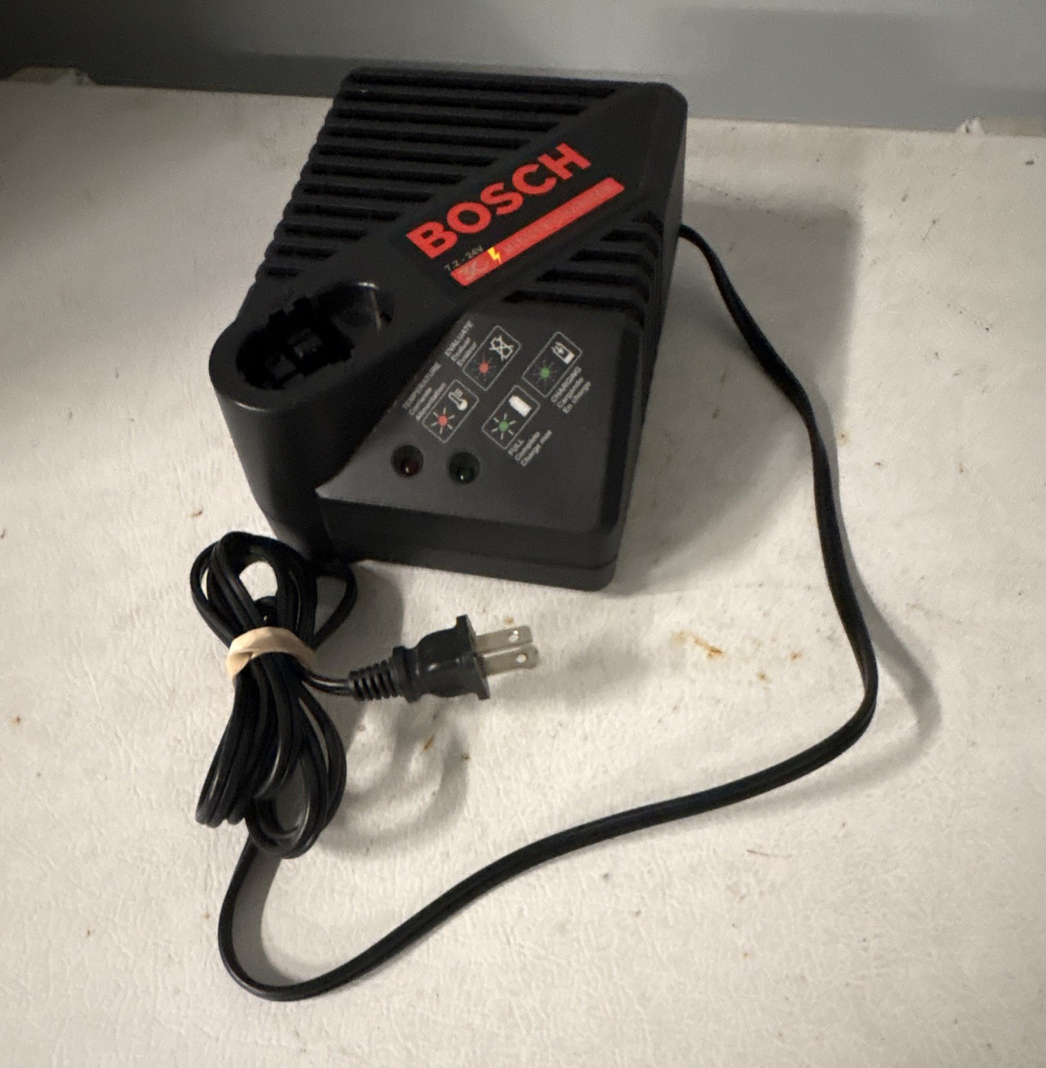 Bosch 7.2-24V Battery Charger BC 130 2 607 225 033, Black