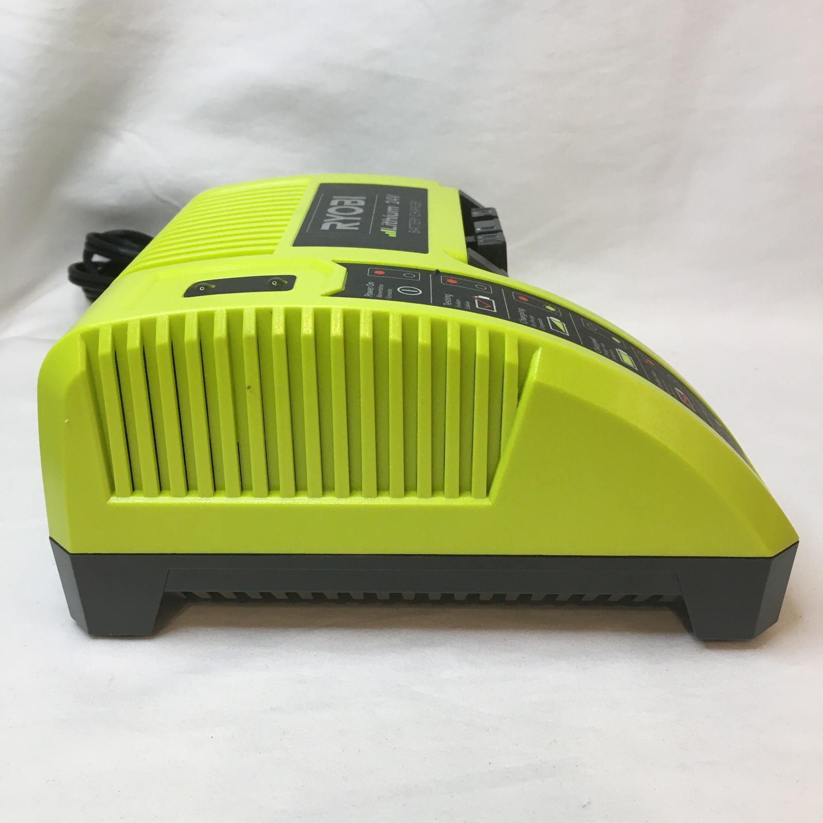 RYOBI 24V Battery Charger Lithium Batteries NOT included Powers On Very Clean