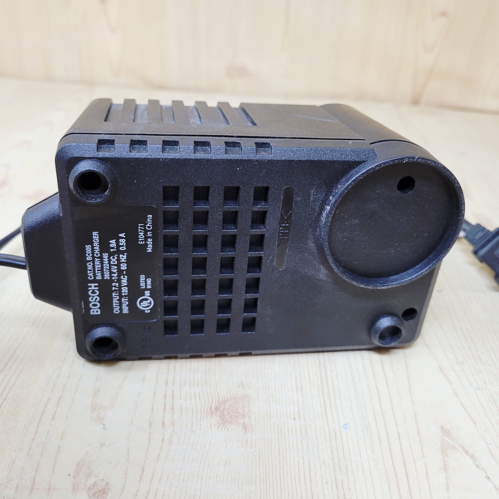 Bosch BC004 12V 14.4V 18V 24V, 1 Hour Battery Charger 7.2-24V