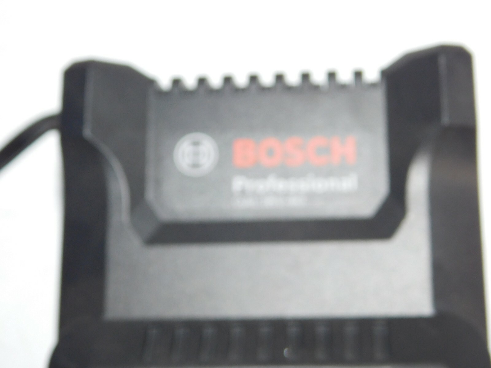 Bosch Professional 18V-40 Li-Ion Battery Charger GAL 18V-40