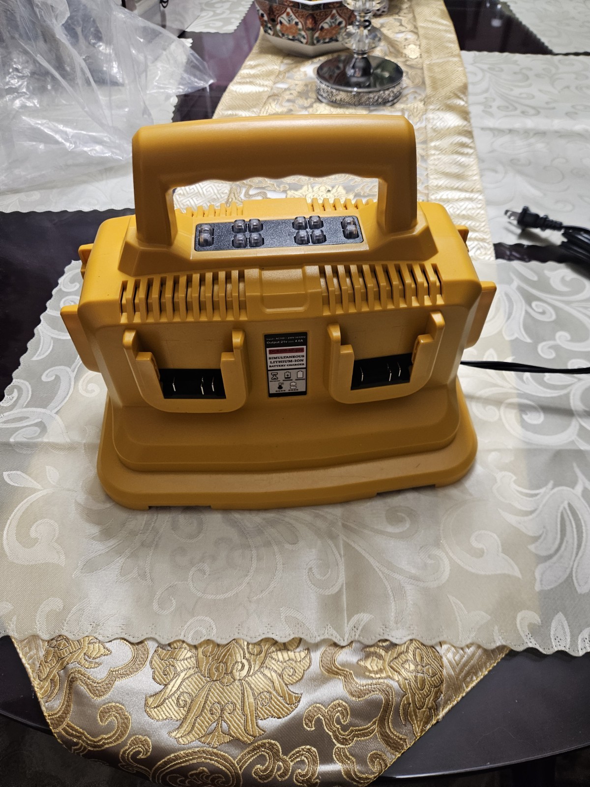 6-port rapid battery charger station Compatable With 20v/60v Batteries