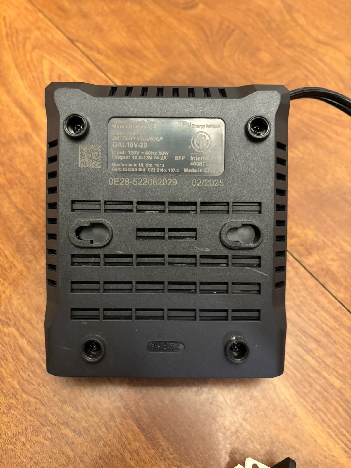 Bosch GAL18V-20 18V Lithium-Ion Standard Battery Charger OEM Tested