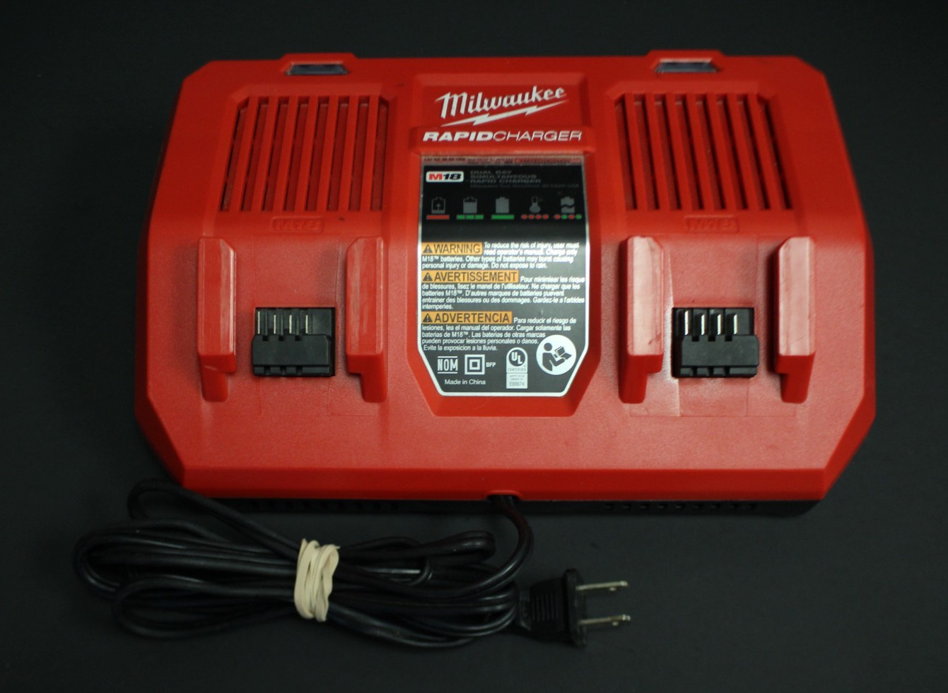 (RI2) Milwaukee M18 Dual Bay Simultaneous Rapid Charger – Red (48-59-1802)