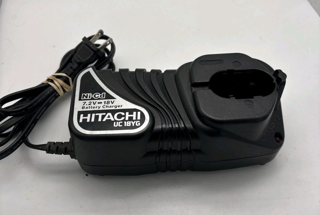 Hitachi UC 18YG Ni-Cd 7.2V – 18V Battery Charger Dock Black EUC!!