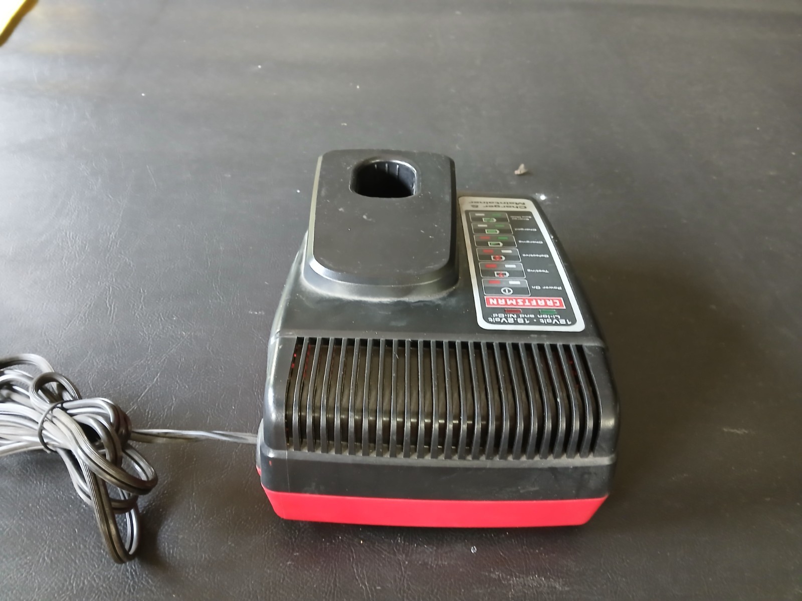 craftsman 315.CH2030 18V Battery Charger