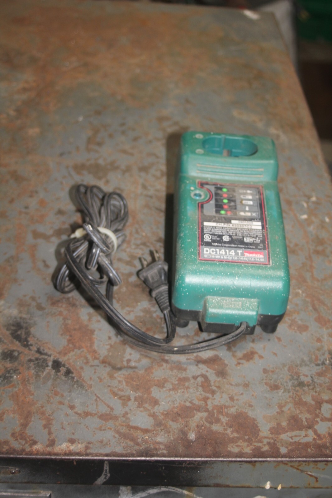 Makita Charger DC1414T