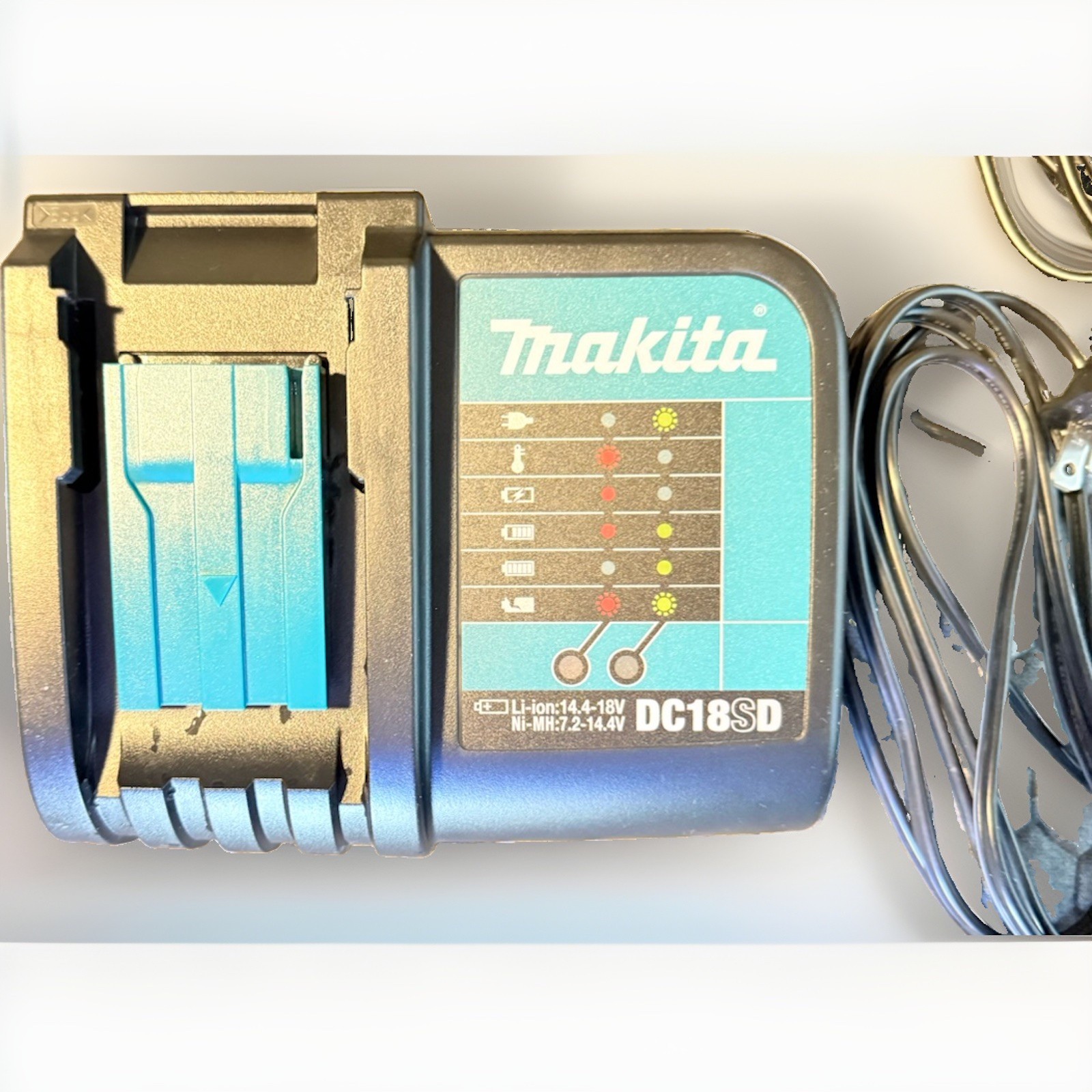Makita DC18SD LXT Tools 18V Standard Battery Charger(s), Ea
