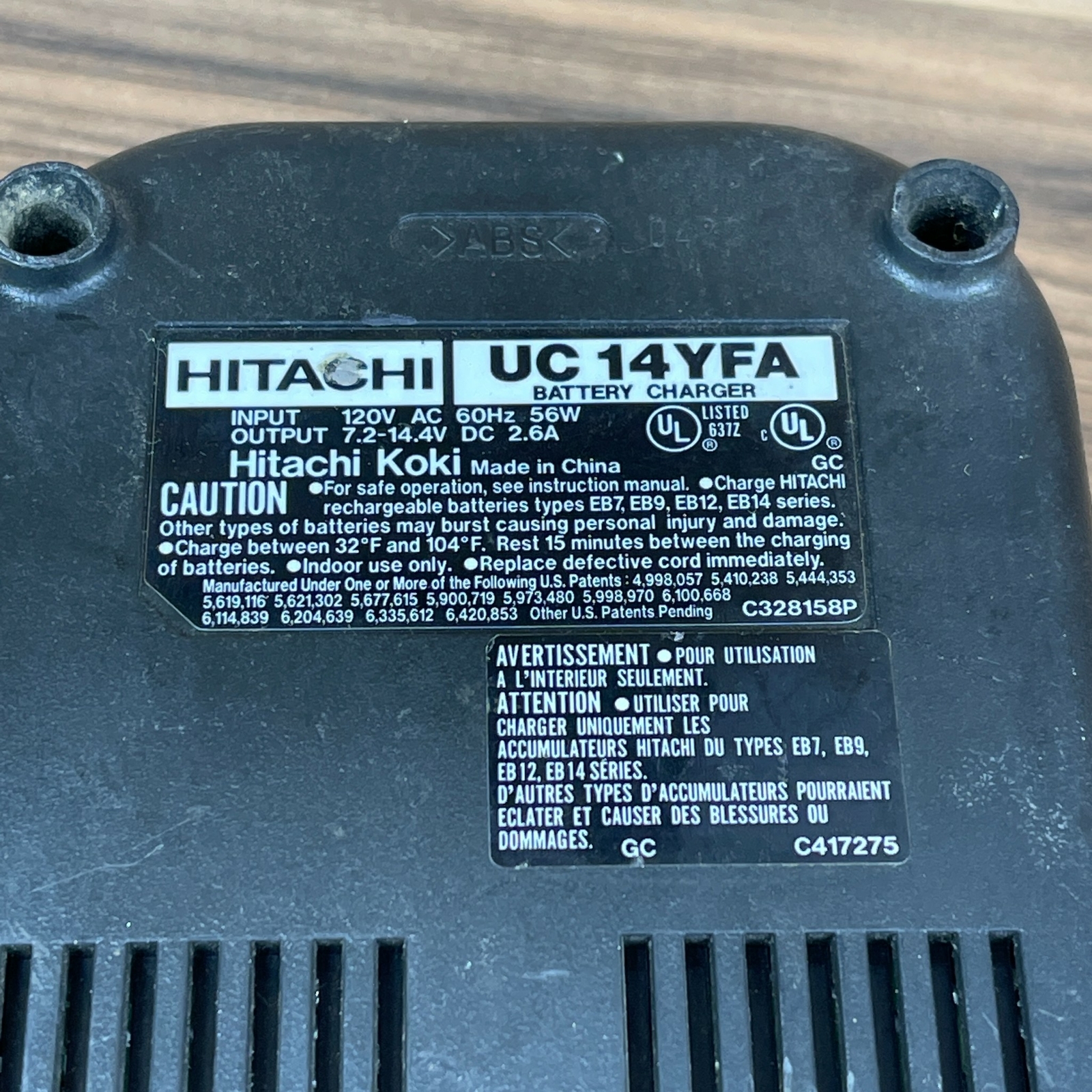 Hitachi UC14YFA Gray 14.4 Volts input 220v 56w Power Tools Battery Charger
