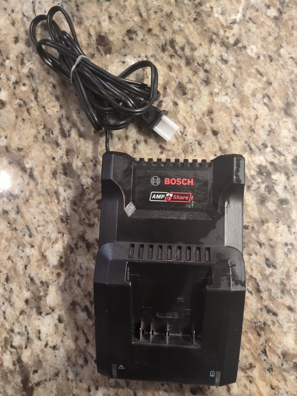 New Bosch Professional 18V-40 Li-Ion Battery Charger GAL 18V-40