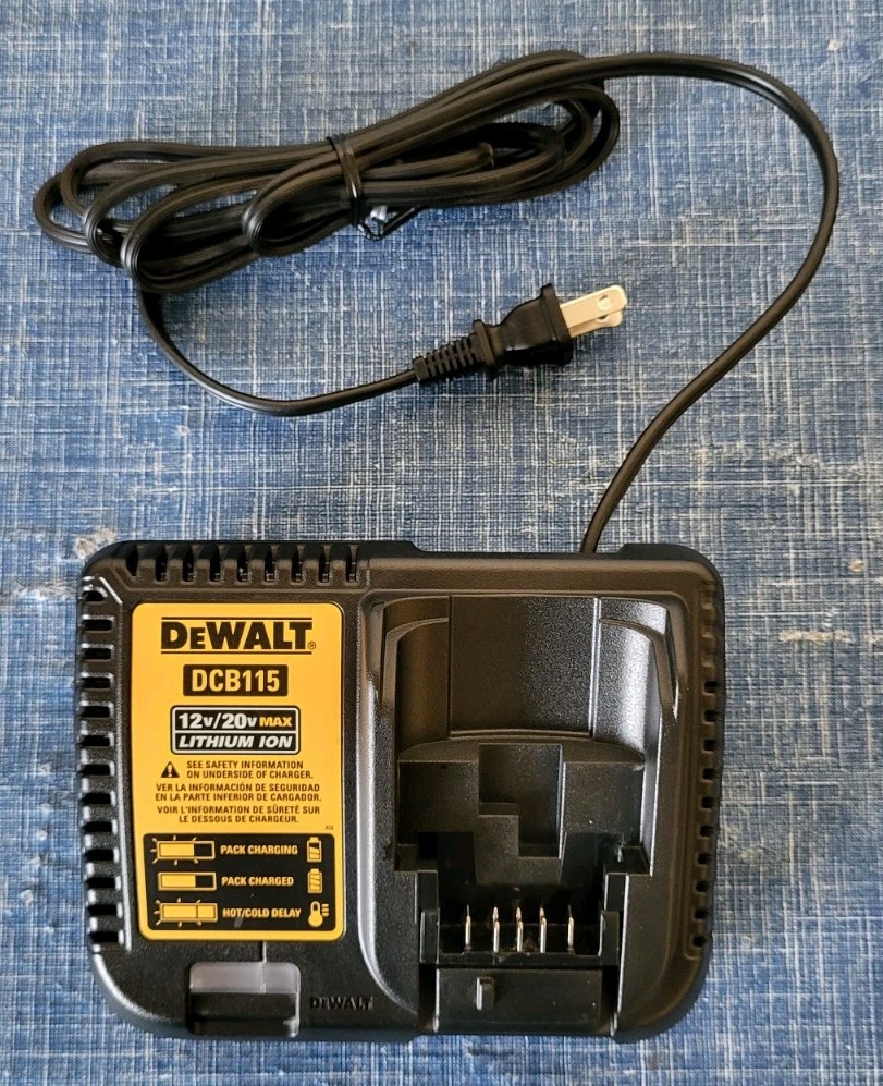 DeWalt • DCB115 • 12V & 20V Max • Li-Ion Battery Charger • Barely Used/Exc Cond!