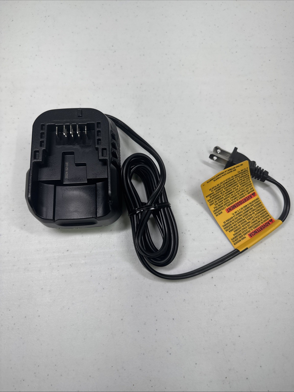 DEWALT DCB1102 12V/20V MAX FLEXVOLT 12Amp Battery Charger