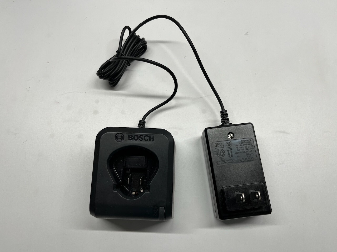Bosch 12V Lithium-Ion Battery Charger GAL12V-20 2A