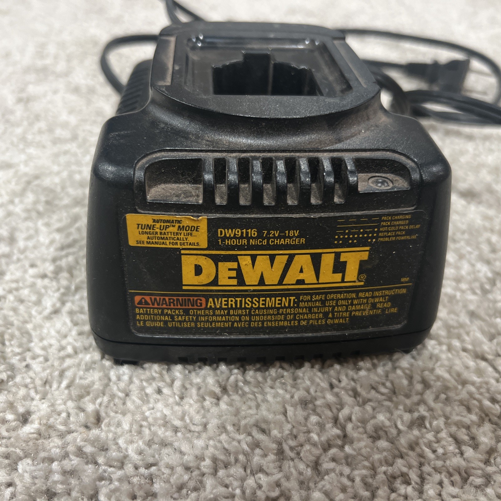 DeWalt DW9116 1-Hour Battery Charger 7.2V – 18V Automatic Tune-Up Mode